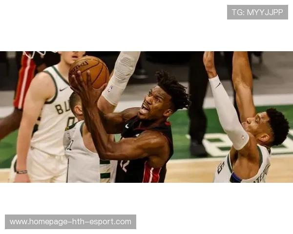 3胜3负西部第九！快船休赛期补强成笑话，保罗大洛低效，比尔遭雪藏